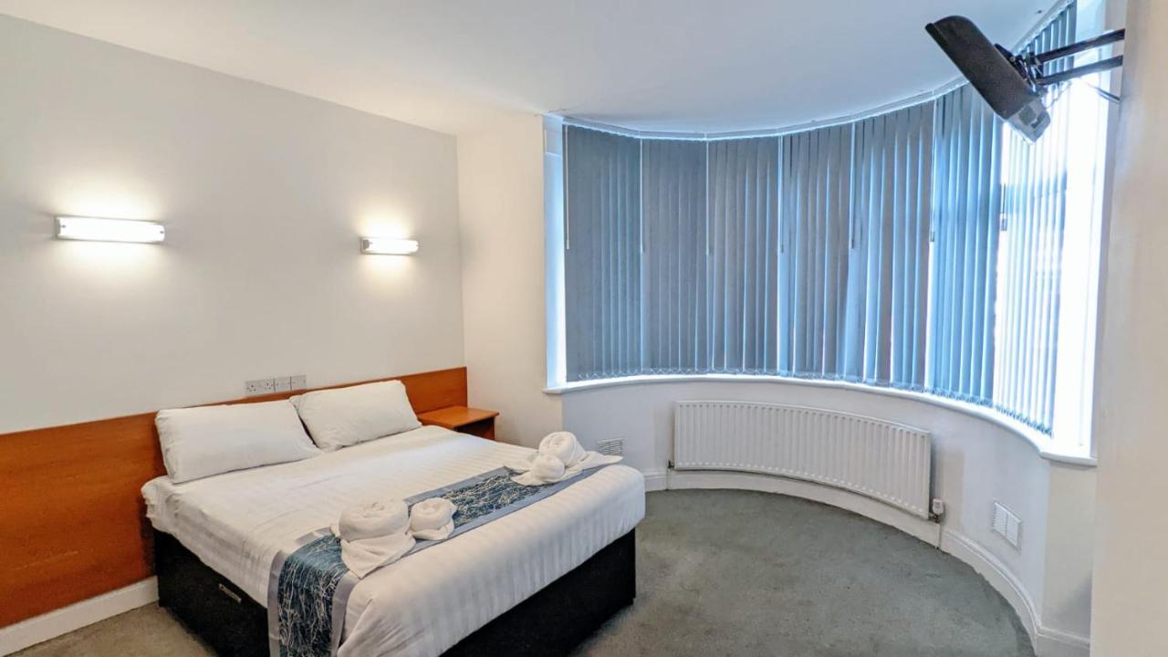 Sk Heathrow Hotel Hayes  Ngoại thất bức ảnh
