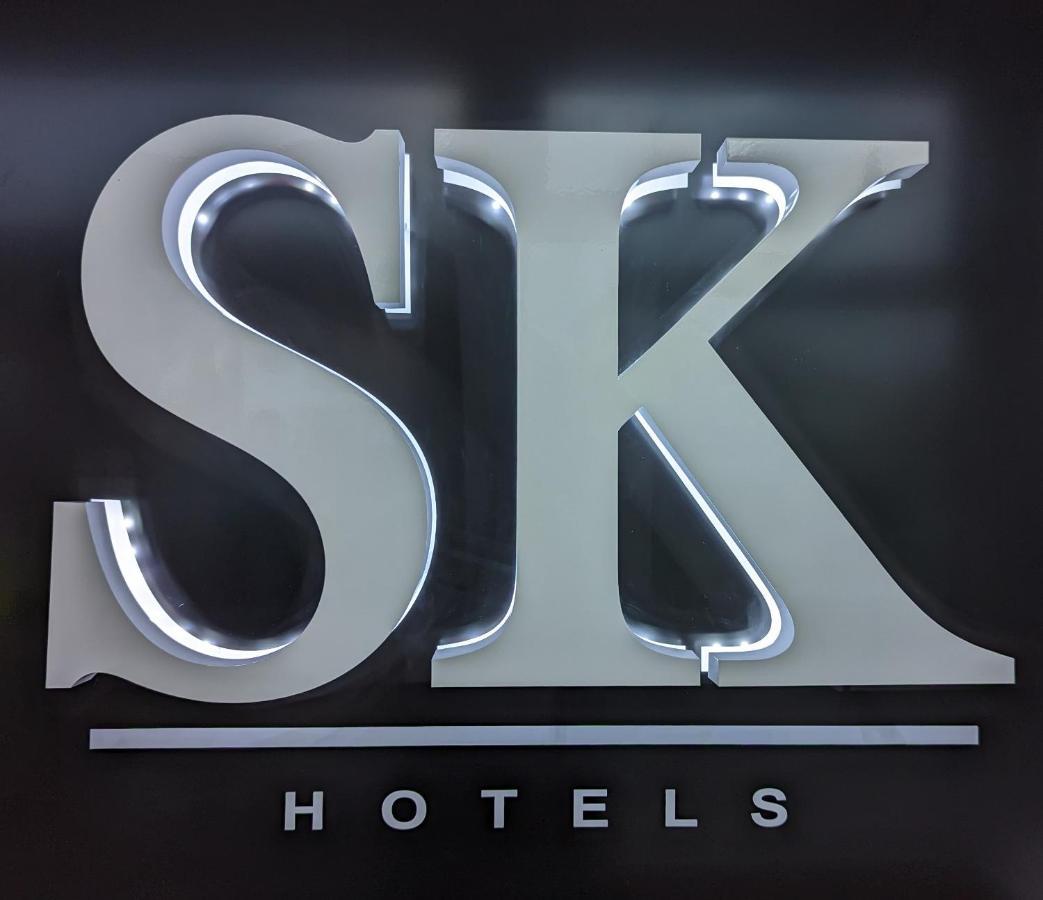 Sk Heathrow Hotel Hayes  Ngoại thất bức ảnh